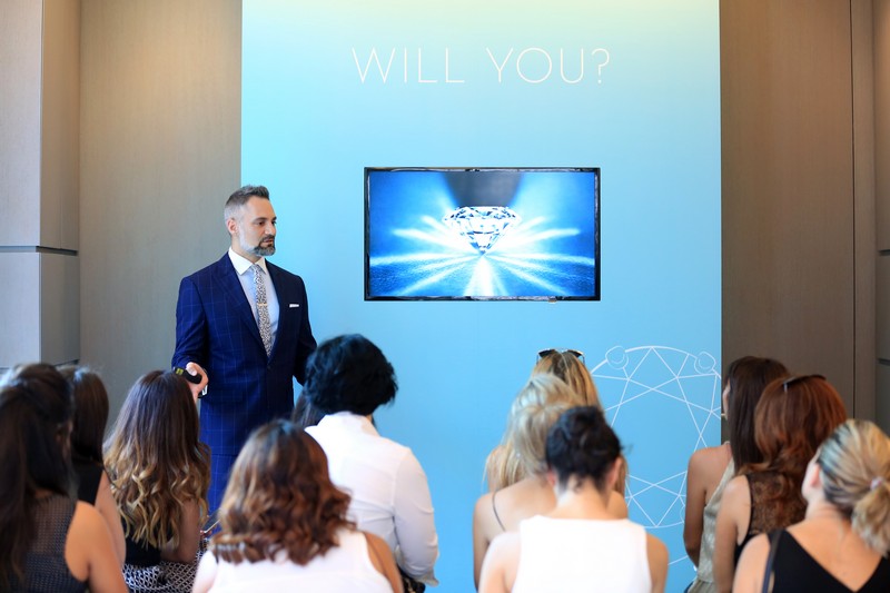 Tiffany Celebrates the 130th Anniversary of the Tiffany® Setting